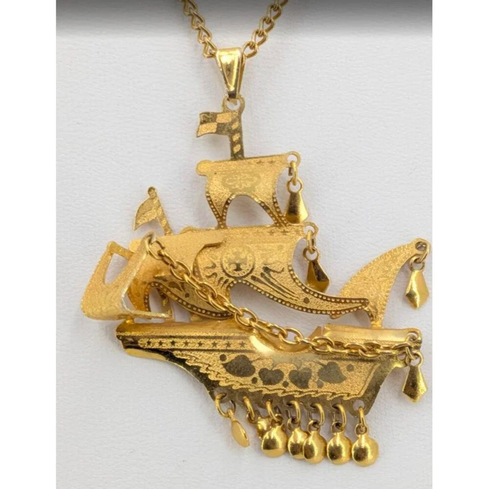 Pirate Ship Pendant Necklace Gold Tone Spanish Galleon Nautical 24 inch  Dangle